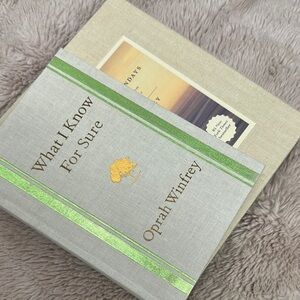 Oprah Winfrey 'The Wisdom of Sundays' and 'What I Know For Sure' Books